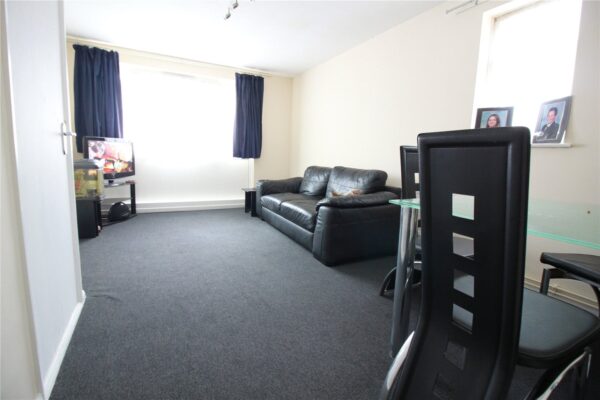 1 Bedroom Flat