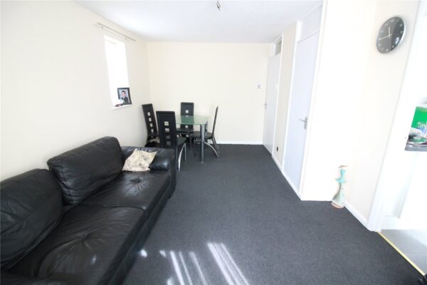 1 Bedroom Flat