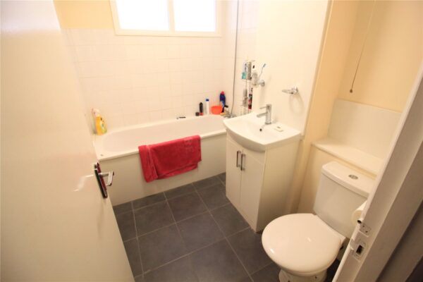 1 Bedroom Flat