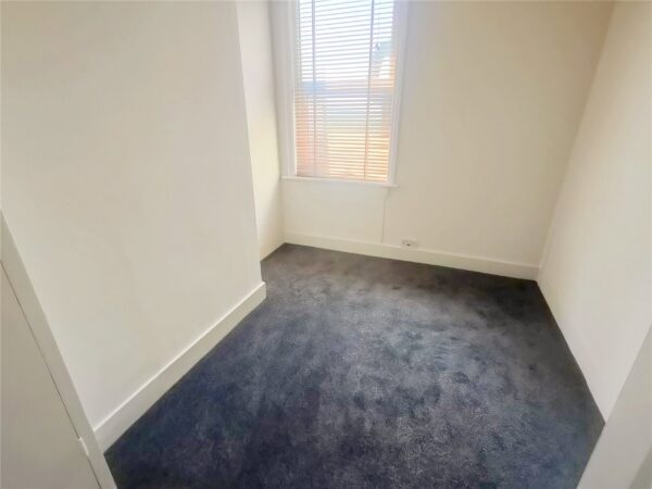 4 Bedroom Mid Terrace