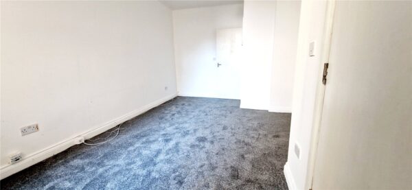 1 bedroom ground floor flat