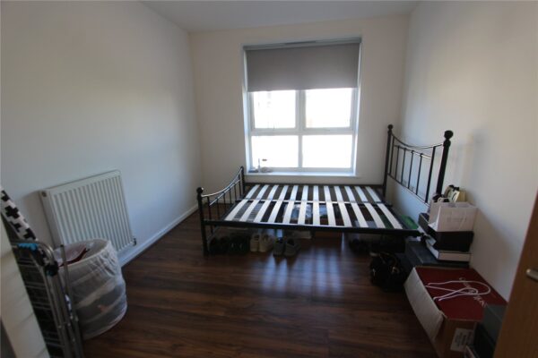 2 bedroom 2nd Floor Apartment