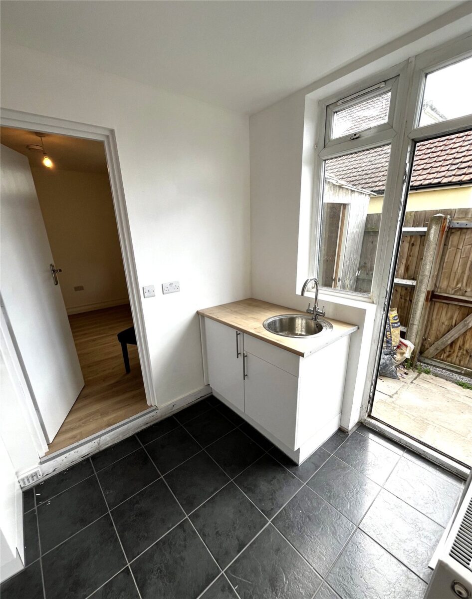 1 Bedroom Ground Floor Flat