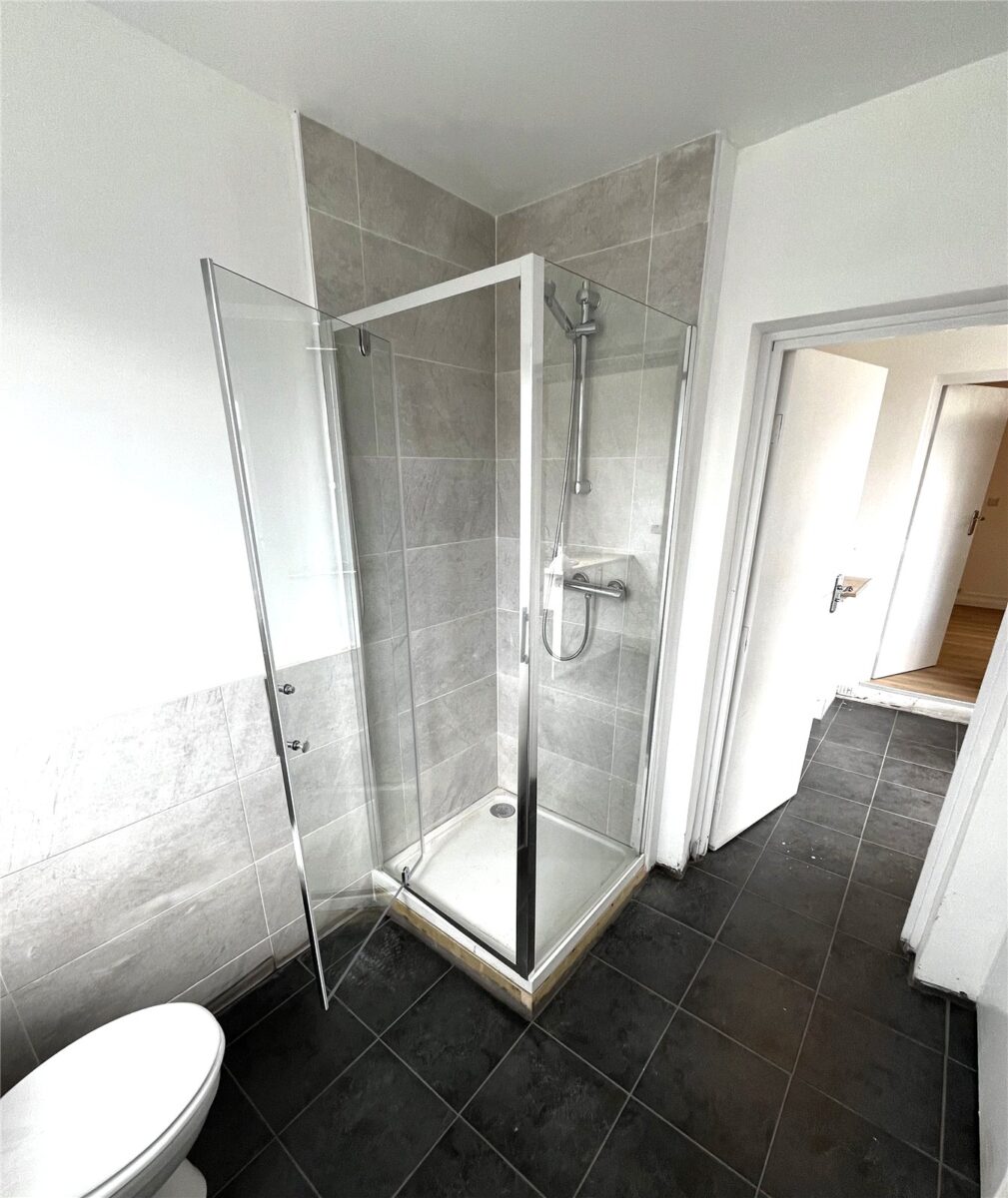 1 Bedroom Ground Floor Flat