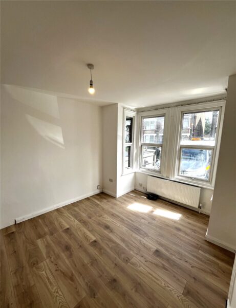 1 Bedroom Ground Floor Flat