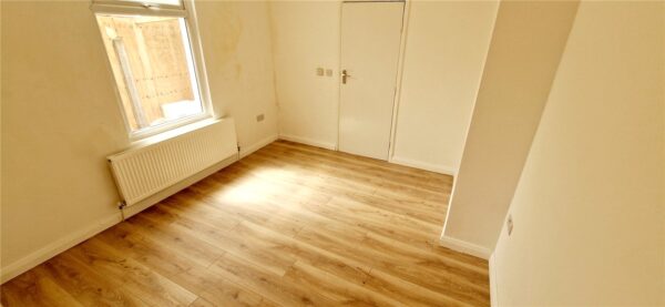 2 Bedroom Ground Floor Flat