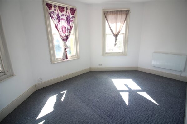 2 BEDROOM 2 BATHROOM APARTMENT