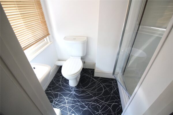 2 BEDROOM 2 BATHROOM APARTMENT
