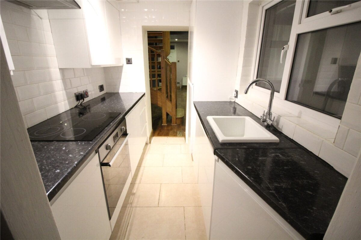 2 Bedroom End of Terrace House