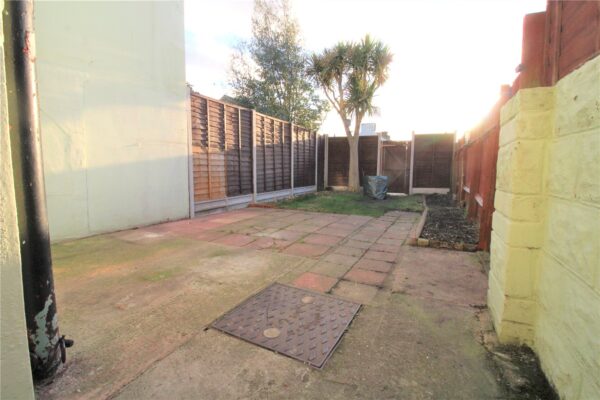 2 Bedroom House