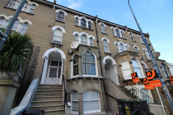 1 Bedroom, 1st Floor Flat