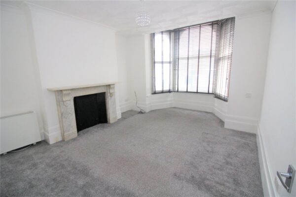 1 Bedroom, 1st Floor Flat
