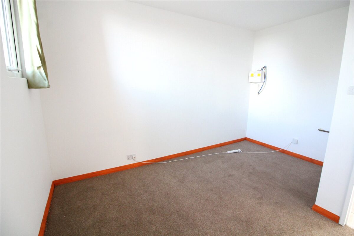 1 Bedroom Ground Floor Flat