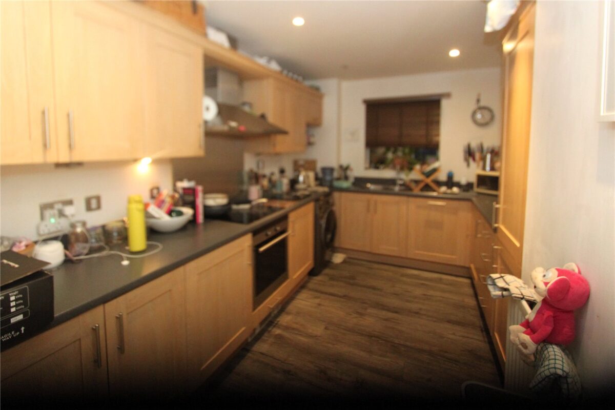 3 BEDROOM APARTMENT