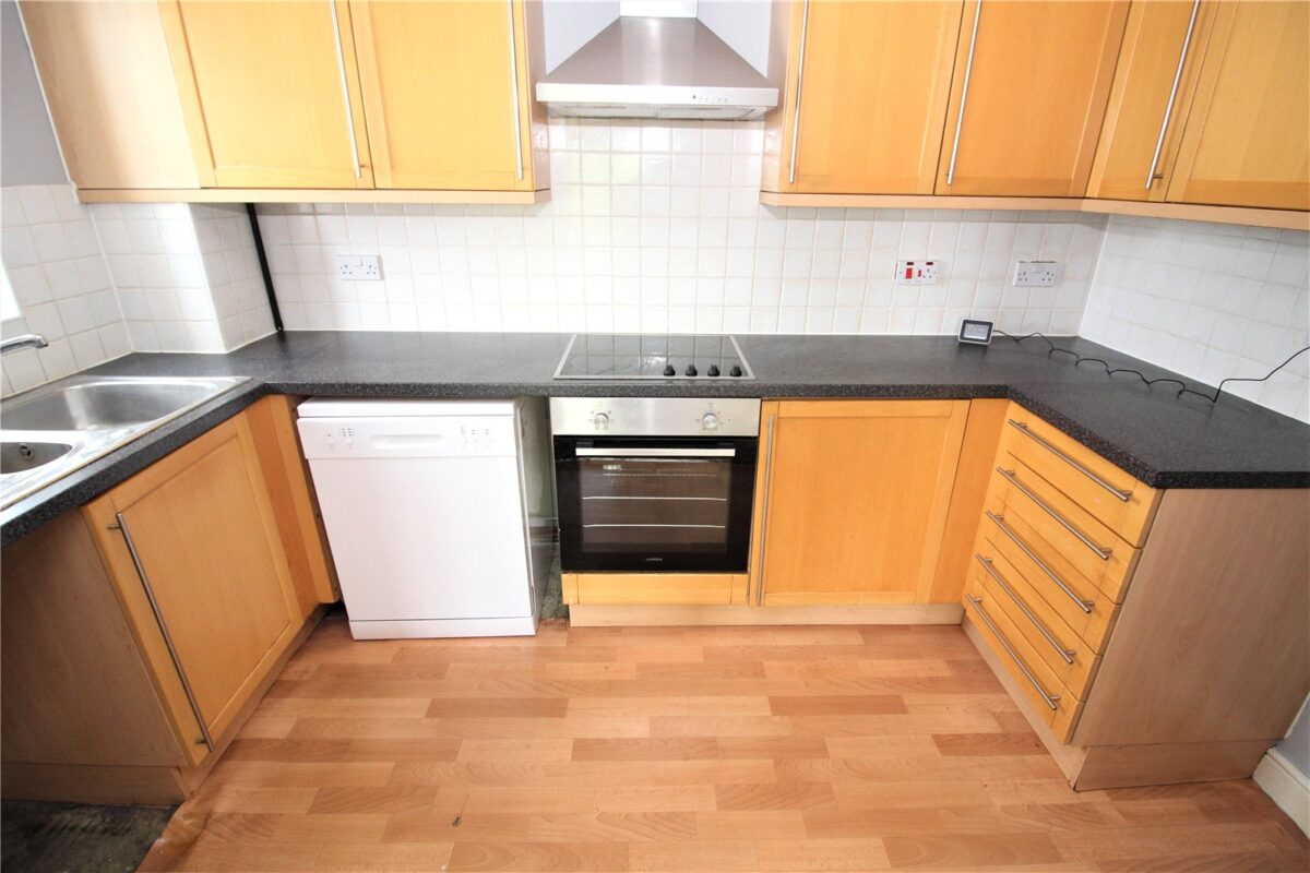 2 BEDROOM RIVER FRONT APARTMENT