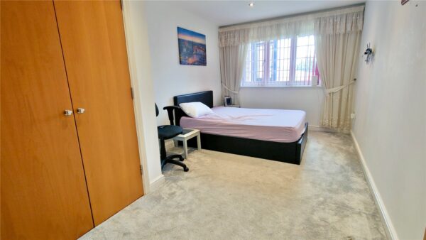 2 BEDROOM RIVER FRONT APARTMENT