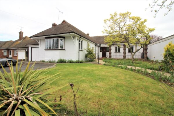4 BEDROOM DETACHED BUNGALOW