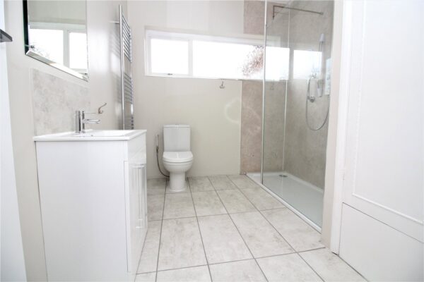 4 BEDROOM DETACHED BUNGALOW