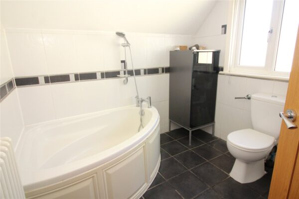 3 BEDROOM SEMI WITH GATED PARKING