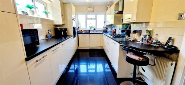 DETACHED FAMILY HOME