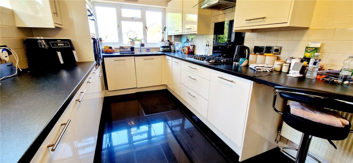 DETACHED FAMILY HOME