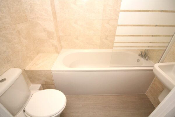 3/4 BEDROOM EOT TOWN HOUSE
