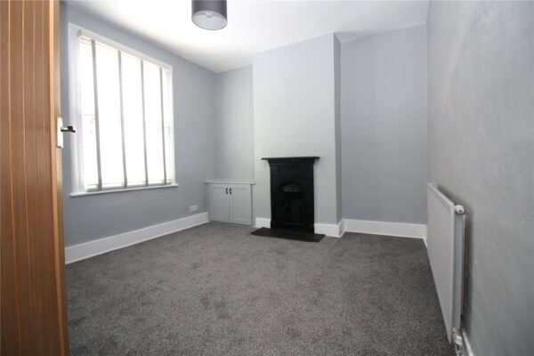 2 BEDROOM VICTORIAN HOUSE