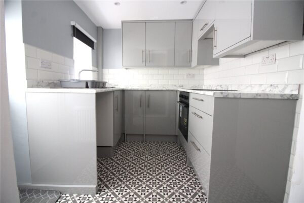2 BEDROOM VICTORIAN HOUSE