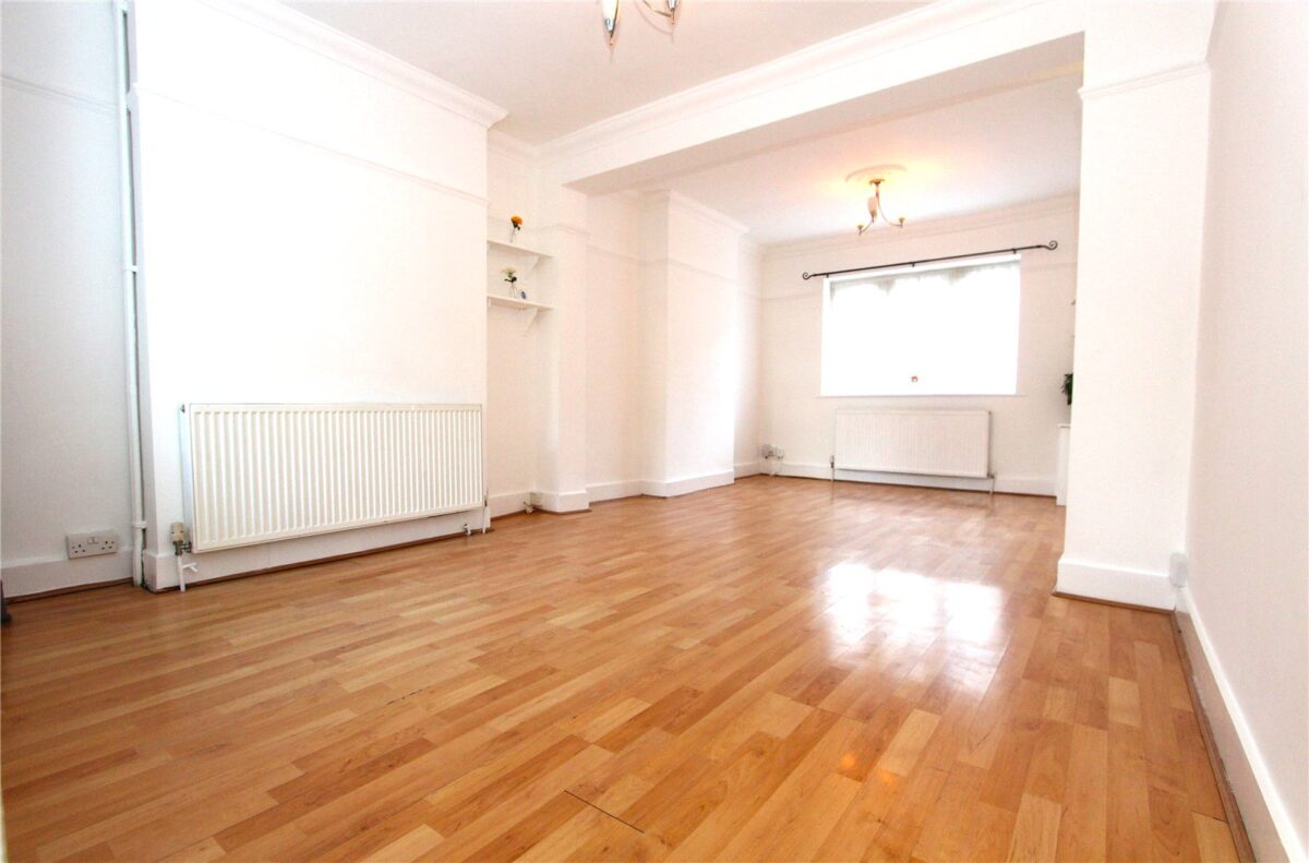 2 BEDROOM TERRACE HOUSE