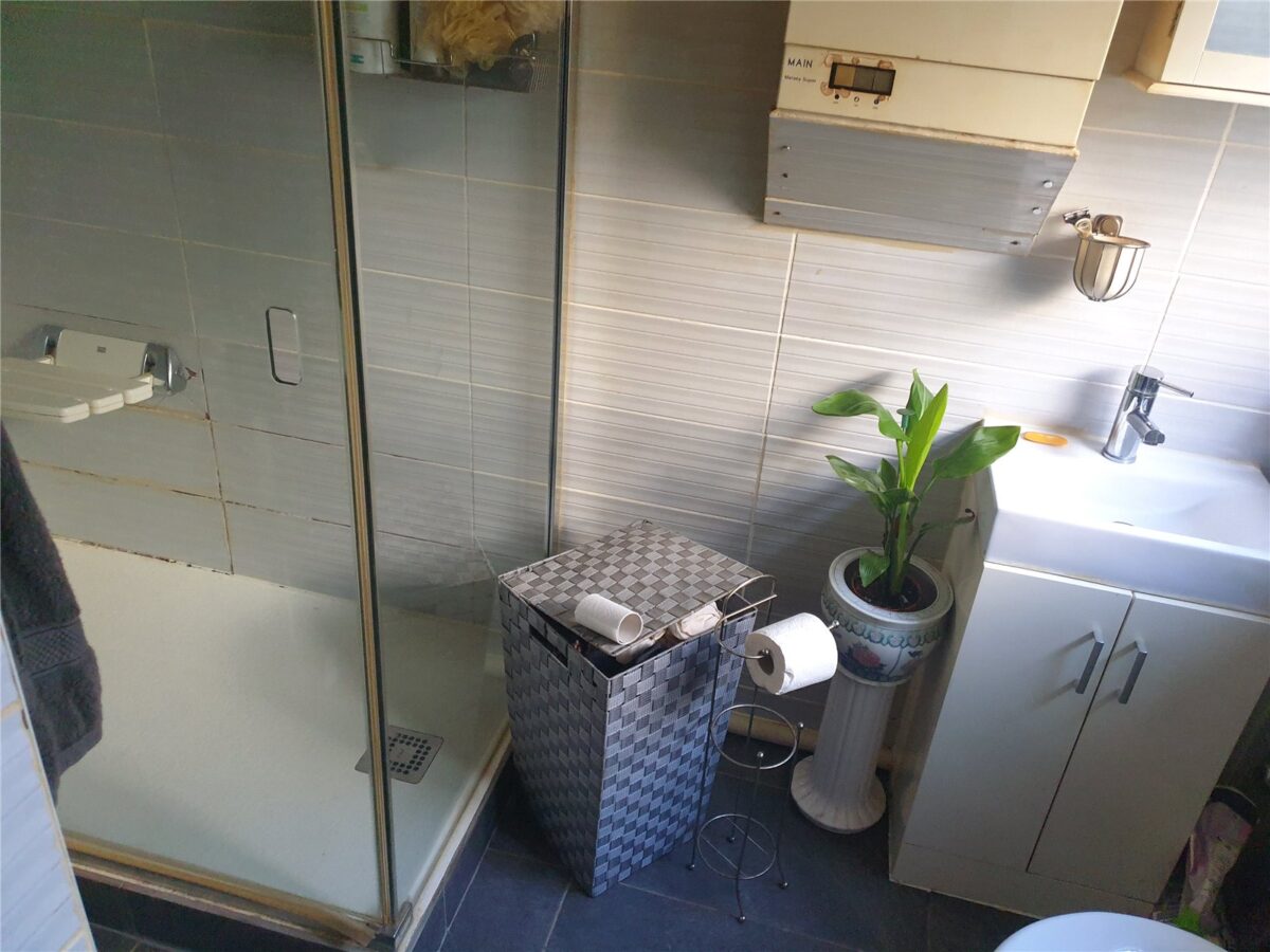 3 BEDROOM EOT HOUSE