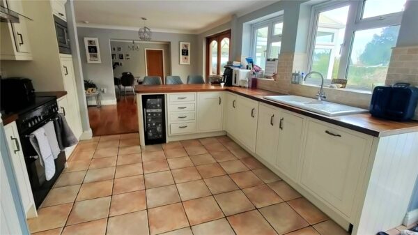 3 BEDROOM DETACHED BUNGALOW