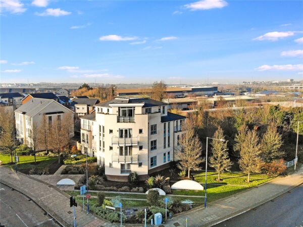 2 bedroom top floor apartment