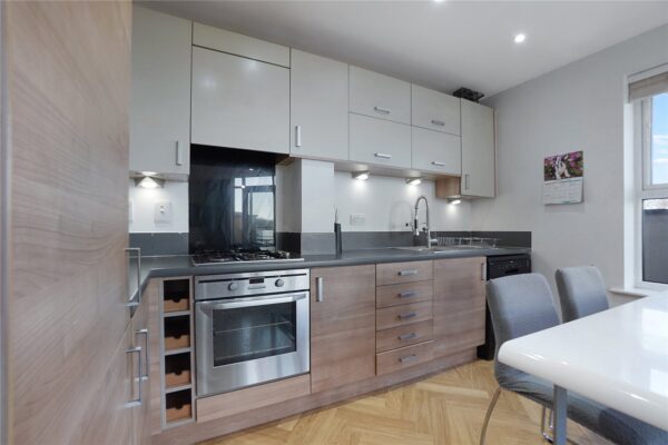 2 bedroom top floor apartment