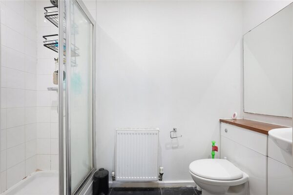 2 bedroom top floor apartment