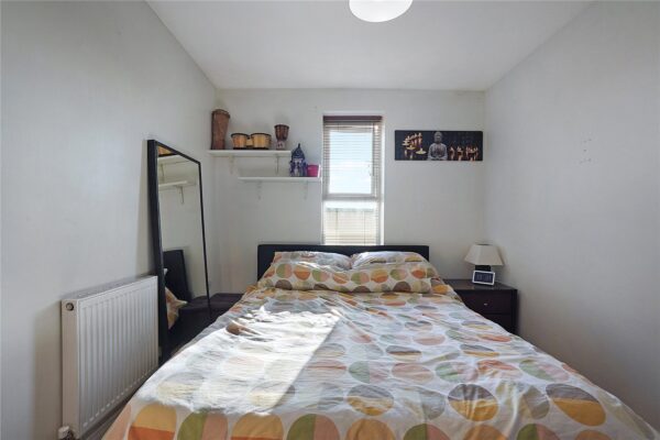 2 bedroom top floor apartment