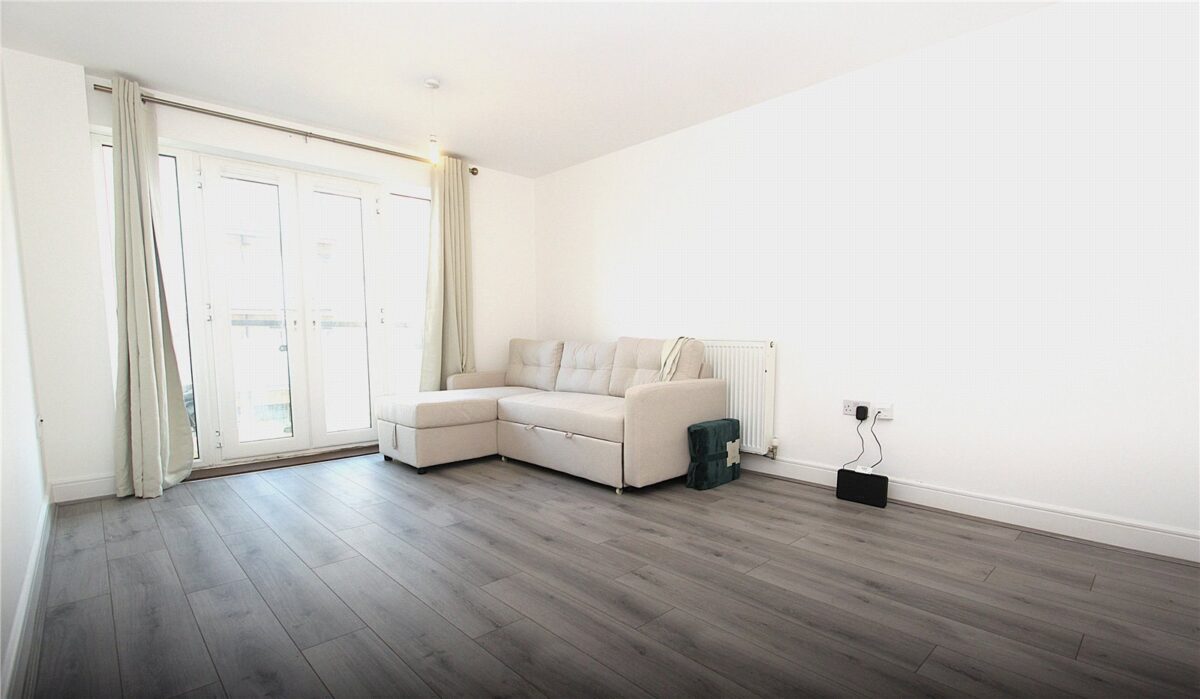 2 BEDRROM GROUND FLOOR APARTMENT