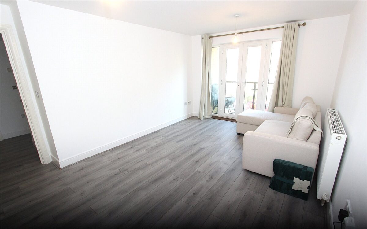 2 BEDRROM GROUND FLOOR APARTMENT