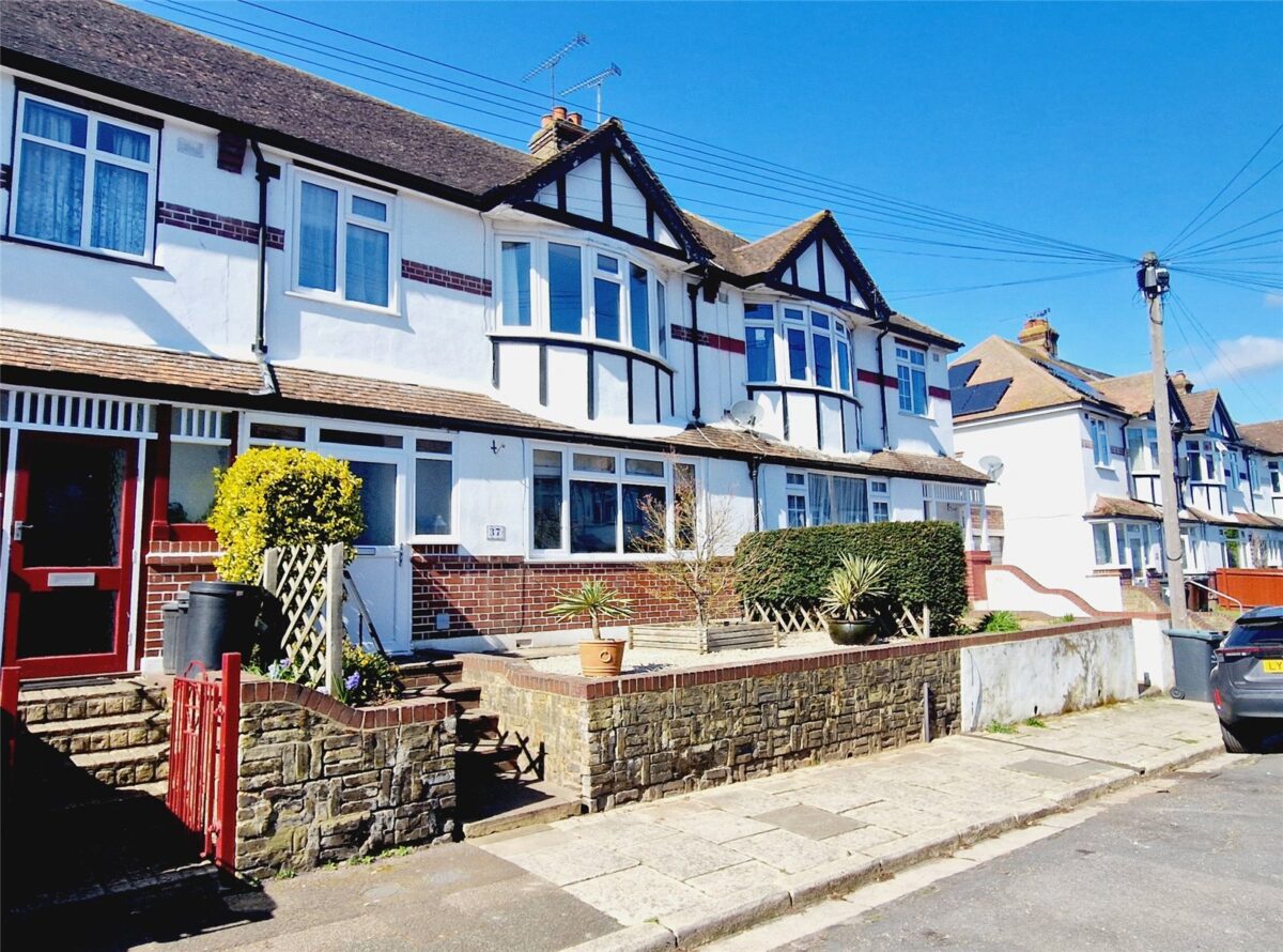 3 BEDROOM FAMILY HOME