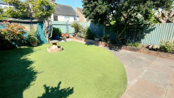 3 BEDROOM FAMILY HOME
