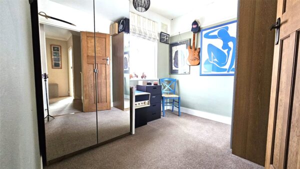 3 BEDROOM FAMILY HOME