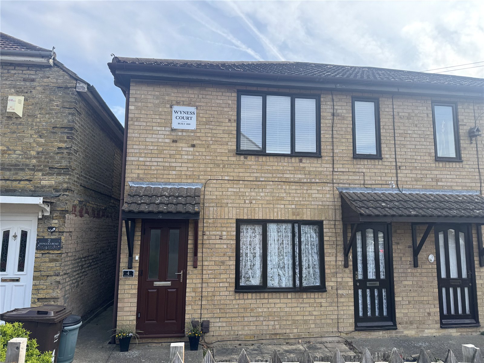 2 BEDROOM TOP TOP FLOOR MAISONETTE