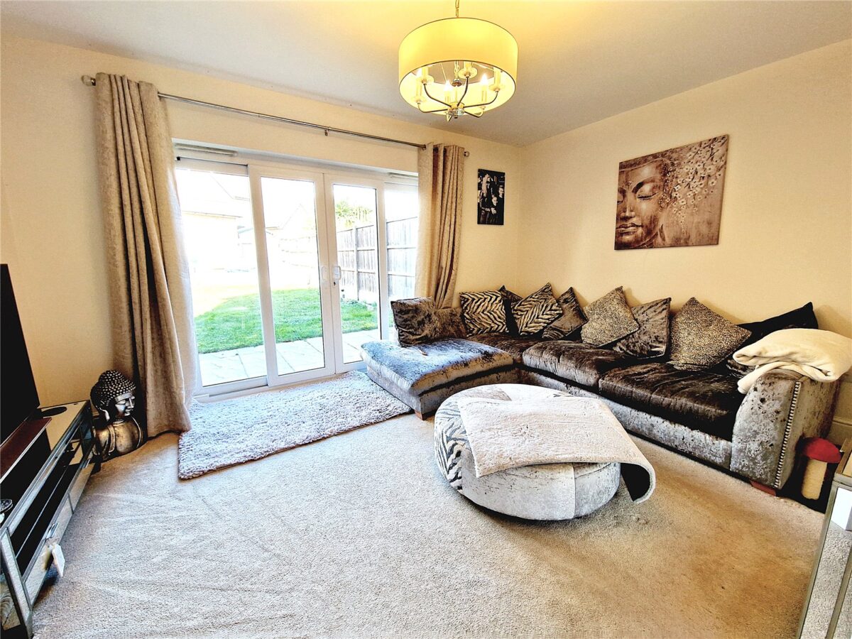 4 Bedroom Semi Detached House