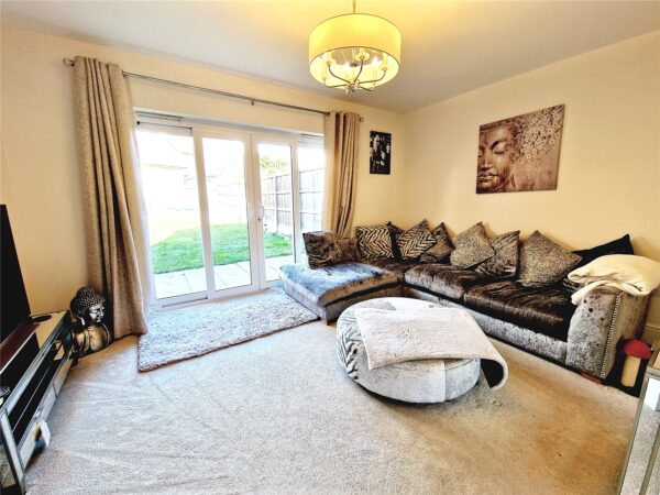 4 Bedroom Semi Detached House