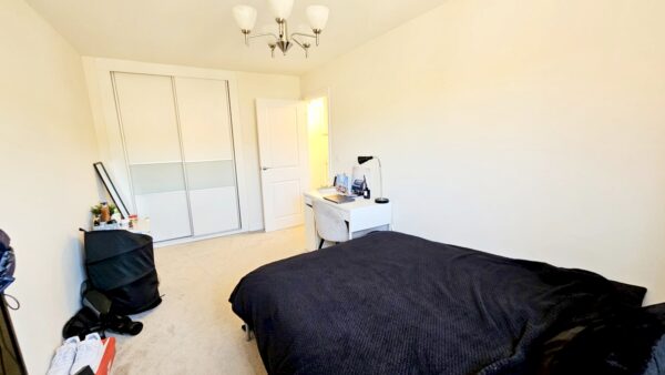 4 Bedroom Semi Detached House