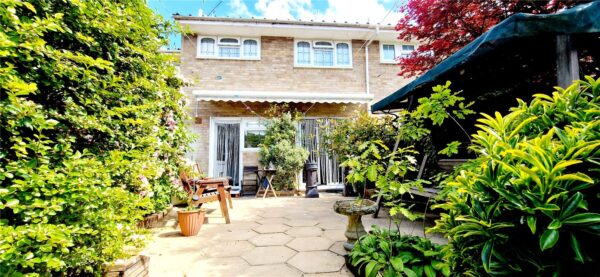2-Bedroom Mid-Terrace Home –  with Garage