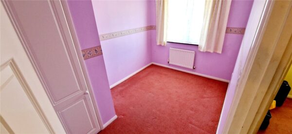 3-Bedroom Link-Detached Home in Northfleet