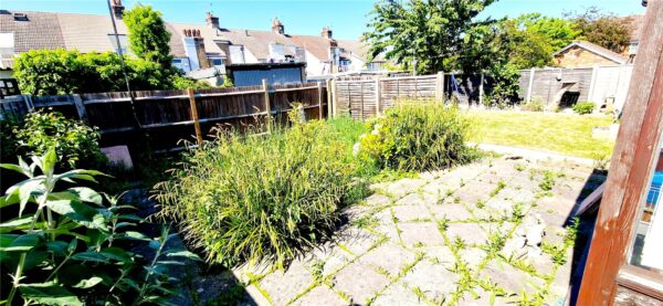 3-Bedroom Link-Detached Home in Northfleet
