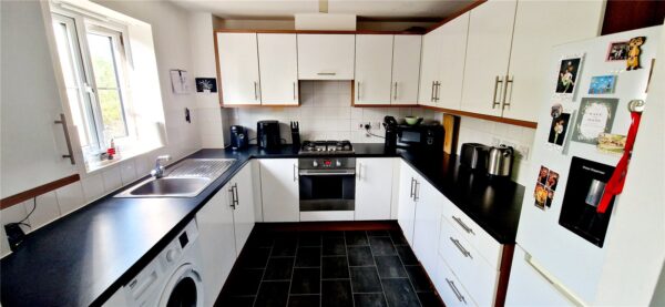 Modern 2-Bedroom First Floor Apartment