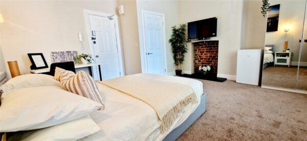 LUXURY HMO RESIDENCE