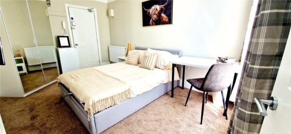 LUXURY HMO RESIDENCE